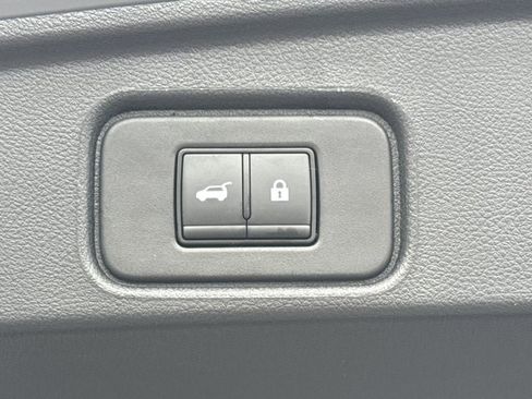 Certified 2025 Nissan Pathfinder Platinum AWD/4WD image 13