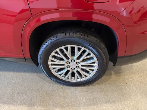 Used 2024 GMC Acadia Denali w/ LPO, Floor Liner Package image 10