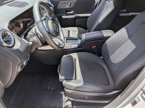 Used 2026 Mercedes-Benz GLB 250 image 16