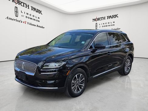 Used 2022 Lincoln Nautilus FWD w/ Premium Package image 1