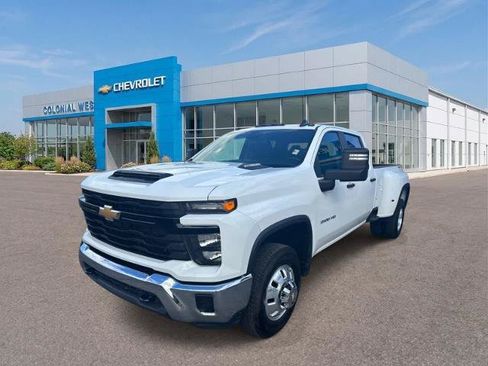 Used 2024 Chevrolet Silverado 3500 W/T AWD/4WD image 1