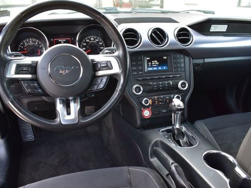 Used 2016 Ford Mustang Coupe RWD image 22