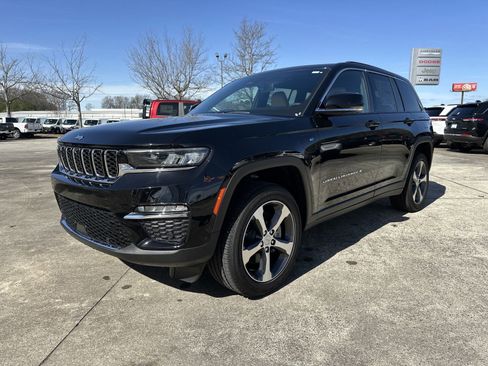 New 2024 Jeep Grand Cherokee Limited 4xe w/ Luxury Tech Group II image 3