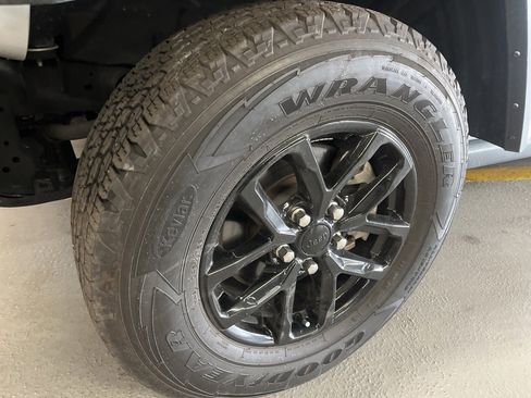 Used 2023 Jeep Wrangler Freedom Edition image 8