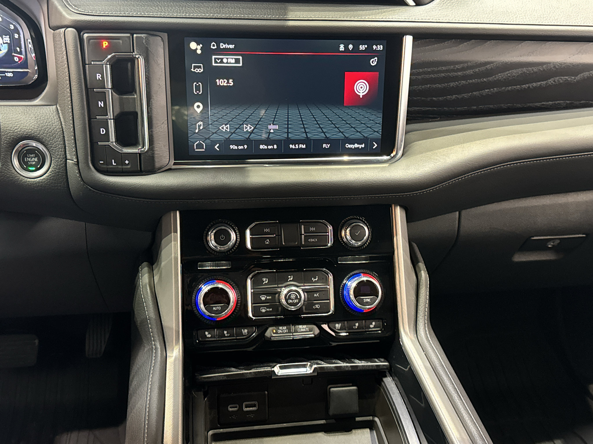 Used 2024 GMC Yukon Denali AWD/4WD image 31