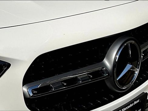 Used 2025 Mercedes-Benz GLA 250 4MATIC image 30