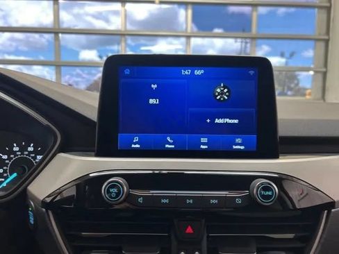 Used 2022 Ford Escape SE AWD/4WD image 23