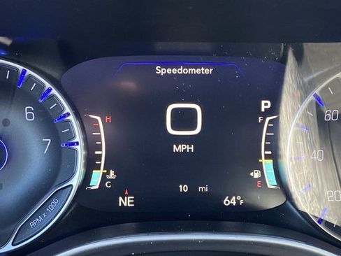 New 2026 Chrysler Voyager LX image 20