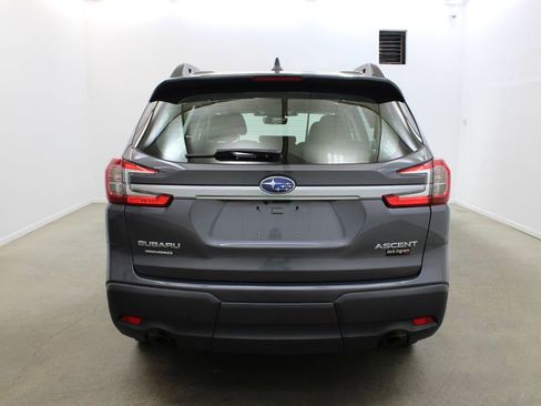 Used 2023 Subaru Ascent 8-Passenger AWD/4WD image 4