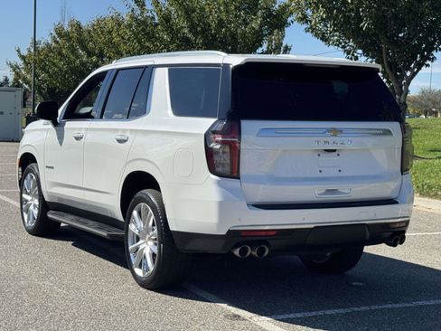Used 2023 Chevrolet Tahoe High Country image 3