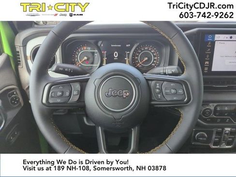 New 2025 Jeep Gladiator Sport image 14