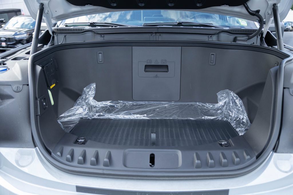 New 2025 Ford F150 Lightning Flash AWD/4WD image 29