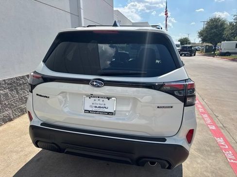 Used 2026 Subaru Forester Touring AWD/4WD image 4