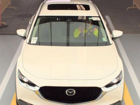 Used 2025 MAZDA CX-30 AWD 2.5 S w/ Preferred Package image 2