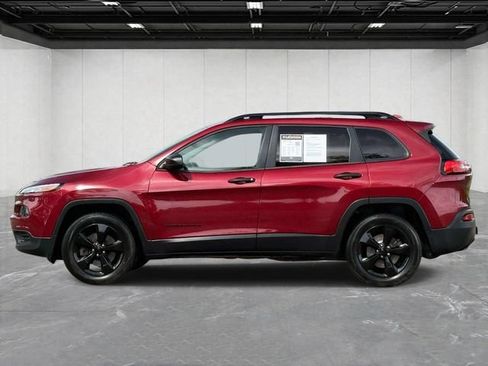 Used 2016 Jeep Cherokee Sport w/ Cold Weather Group AWD/4WD image 2