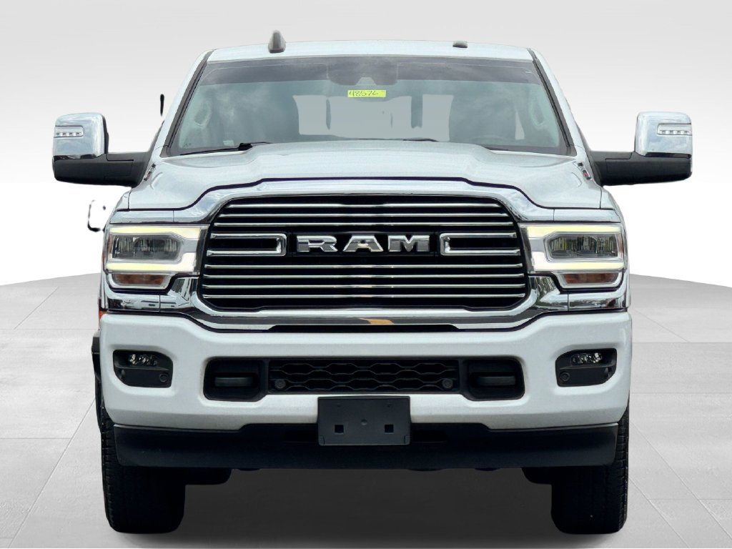 Used 2024 RAM 2500 Laramie w/ Safety Group AWD/4WD image 2