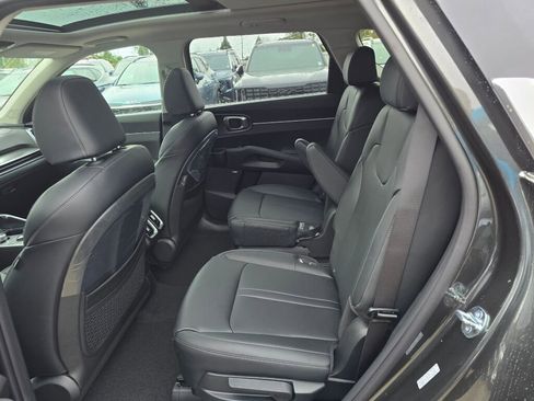 New 2026 Kia Sorento EX w/ EX Premium Package AWD/4WD image 16