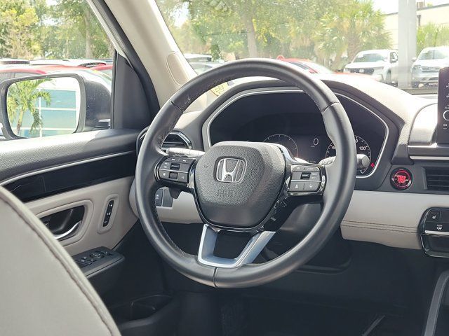Certified 2025 Honda Pilot EX-L image 3