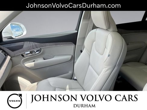 Used 2024 Volvo XC90 B6 Plus w/ Protection Package Premier AWD/4WD image 28
