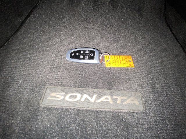 Used 2023 Hyundai Sonata Limited FWD image 30