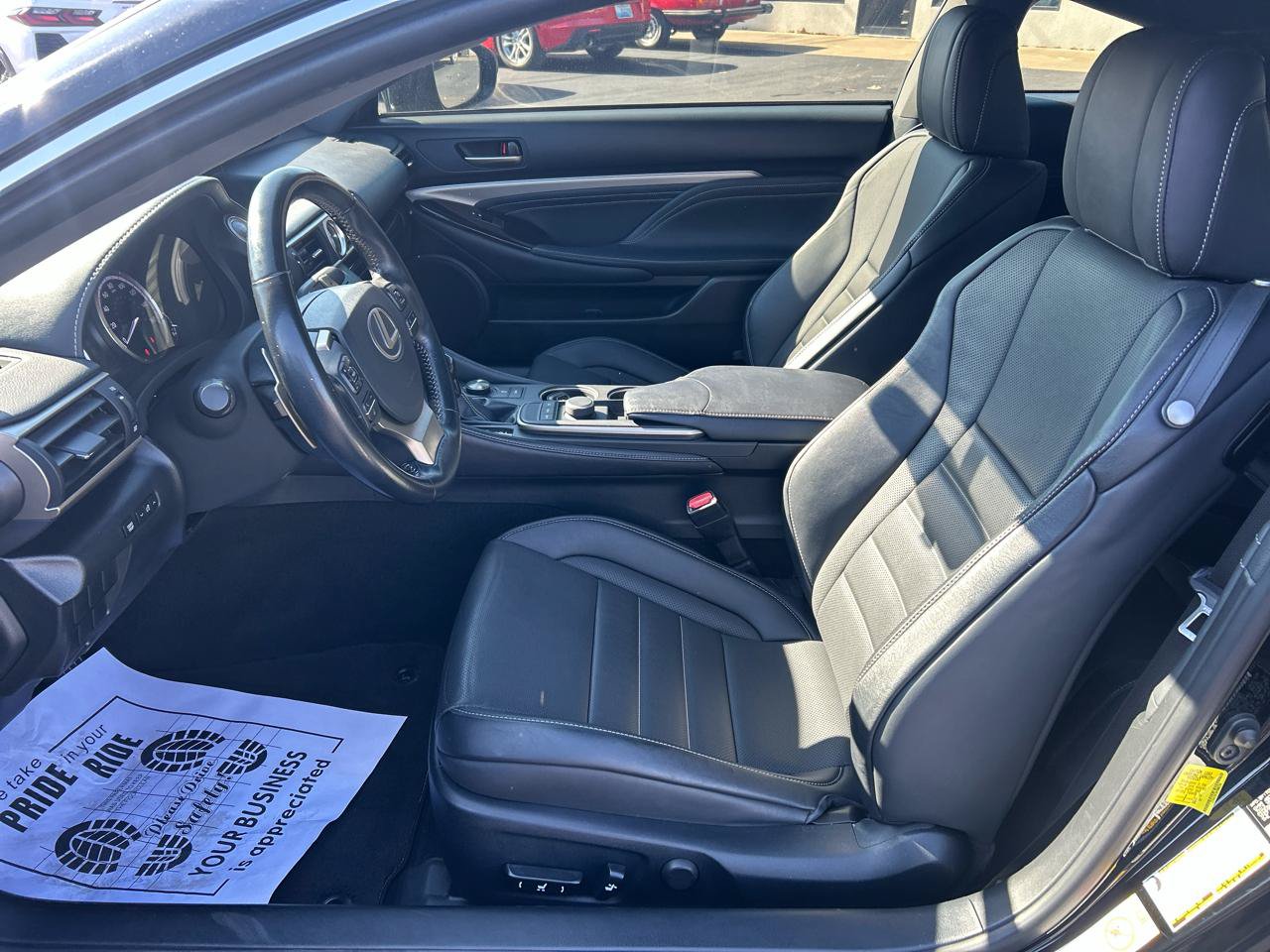 Used 2017 Lexus RC 200t RWD image 10