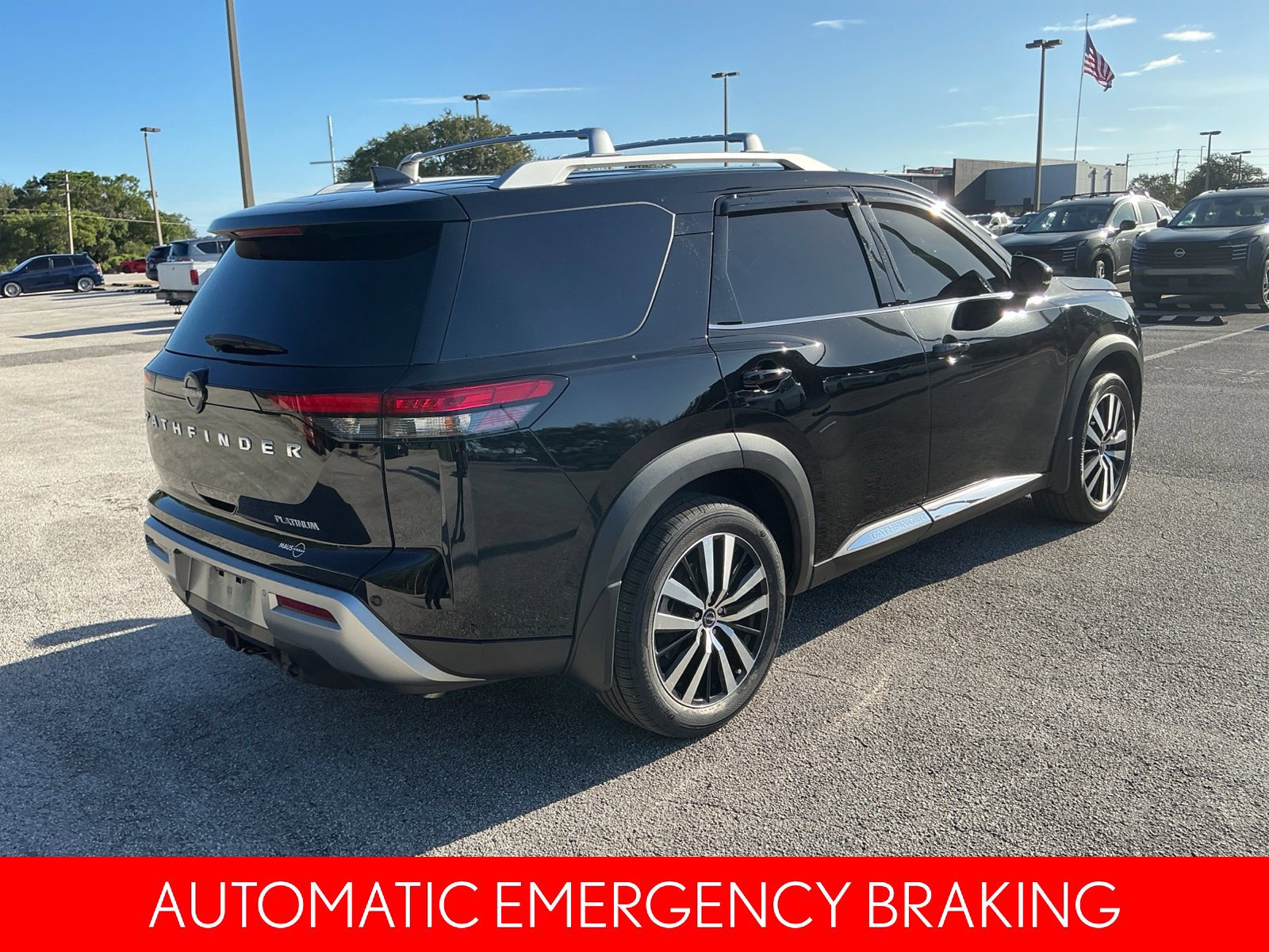 Certified 2024 Nissan Pathfinder Platinum w/ Cargo Package FWD image 10