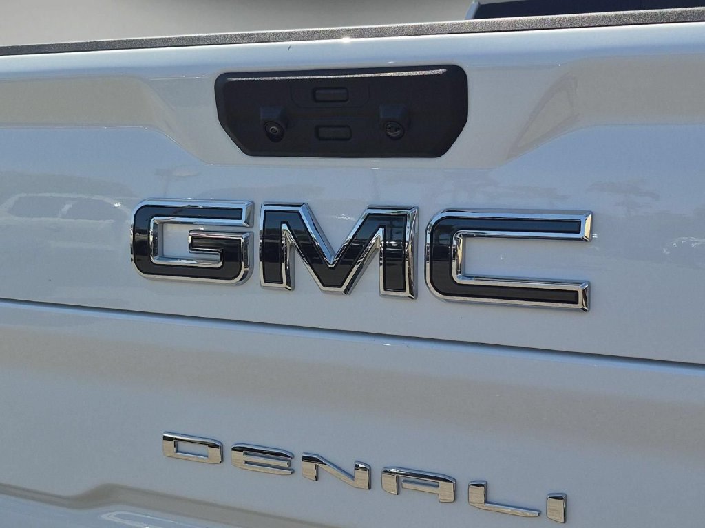 Certified 2025 GMC Sierra 3500 Denali Ultimate AWD/4WD image 30