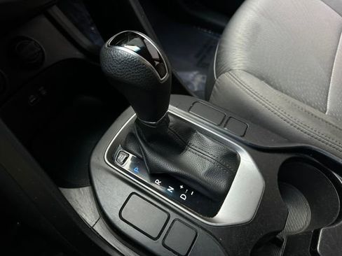 Used 2017 Hyundai Santa Fe Sport image 28