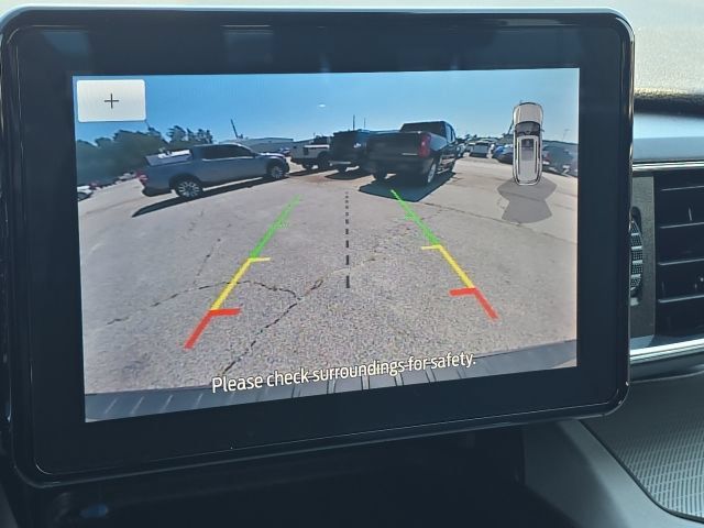 Used 2024 Ford Explorer XLT w/ Equipment Group 202A RWD image 31