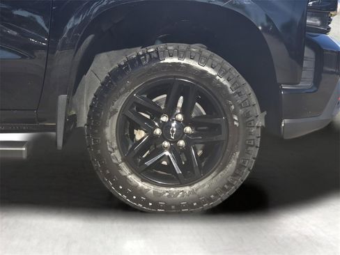 Used 2021 Chevrolet Silverado 1500 LT Trail Boss image 27