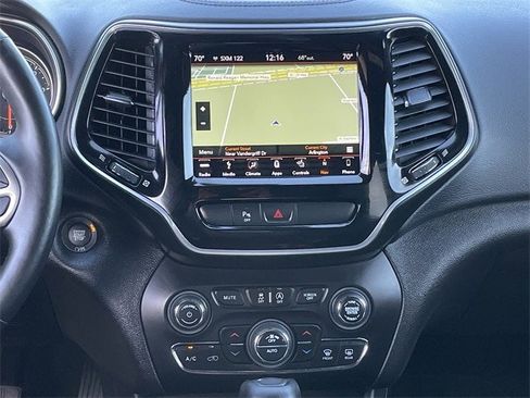 Used 2019 Jeep Cherokee High Altitude image 15