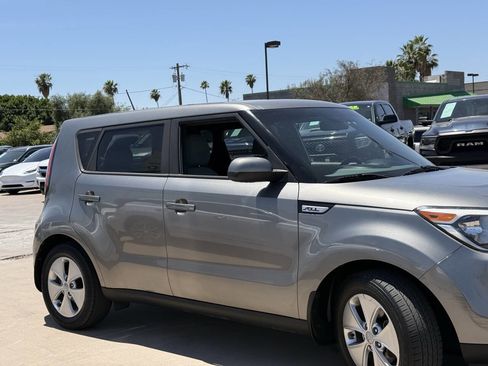 Used 2016 Kia Soul FWD image 27