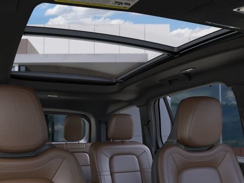 New 2026 Lincoln Aviator Reserve AWD/4WD image 23