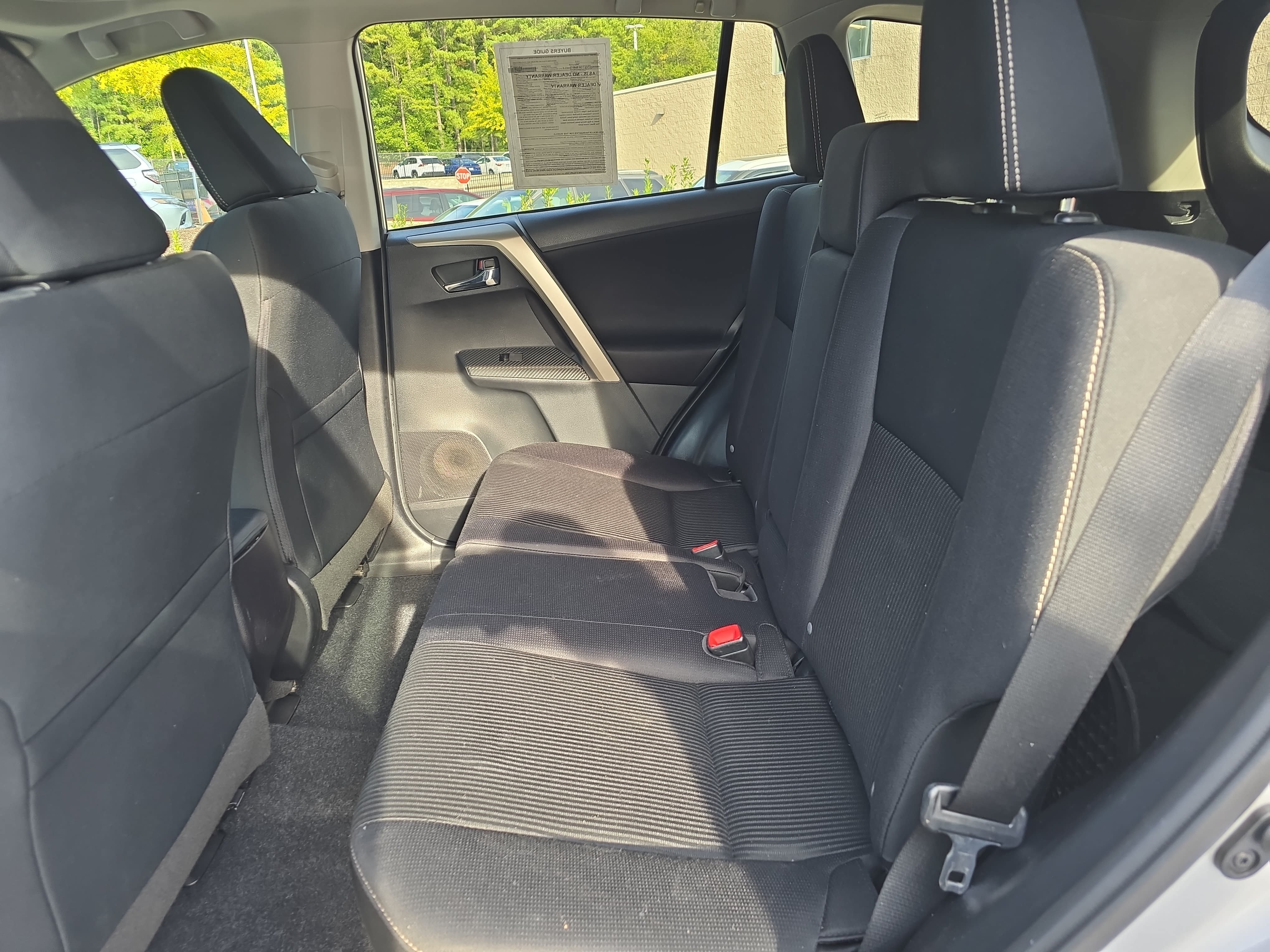 Used 2015 Toyota RAV4 XLE FWD image 14