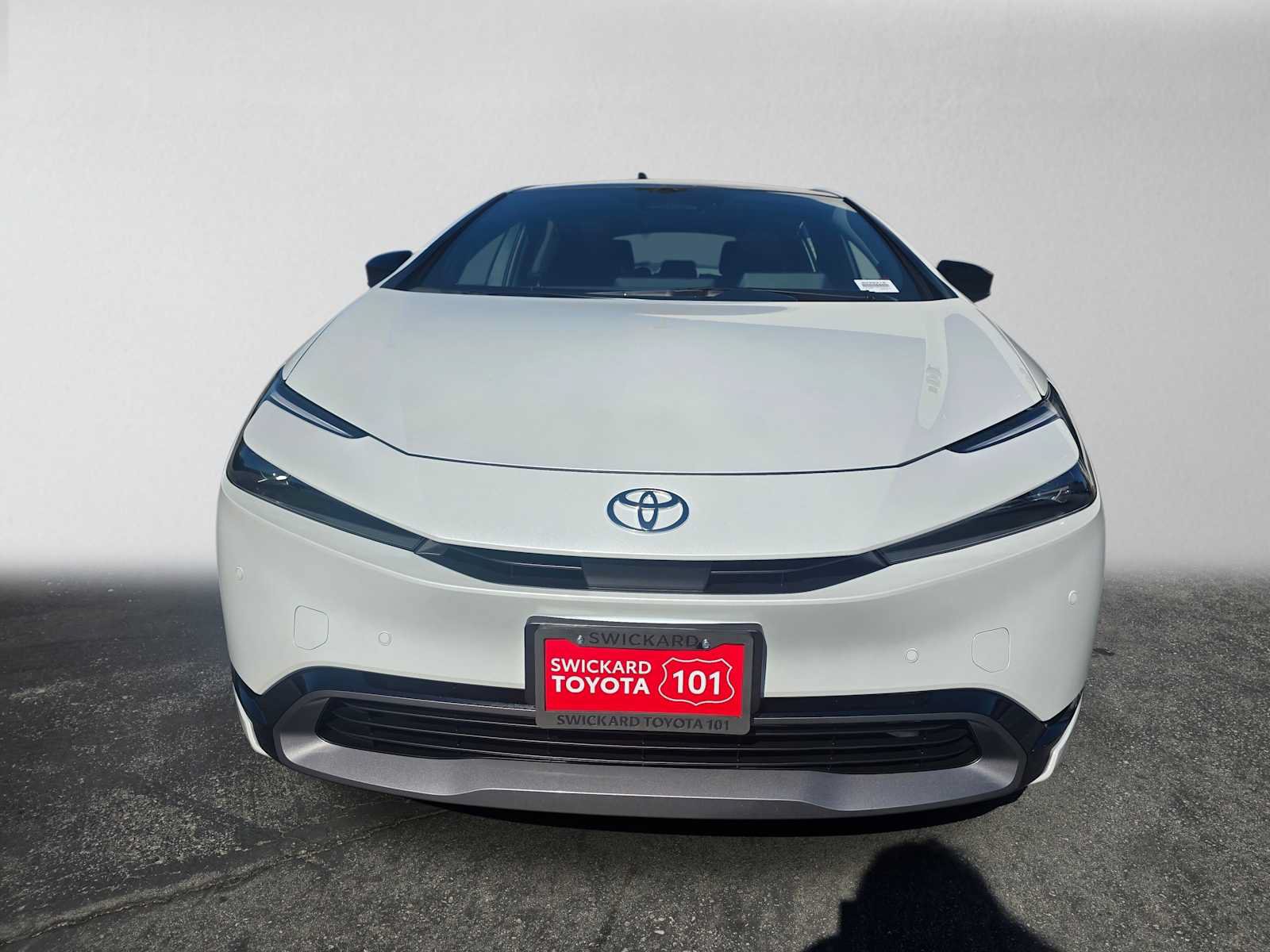 New 2027 Toyota Prius Limited AWD/4WD image 8