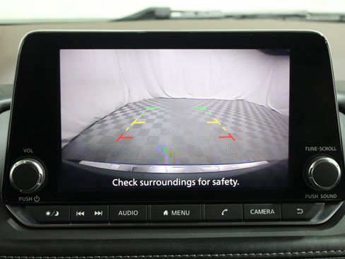 Used 2022 Nissan Rogue S AWD/4WD image 14