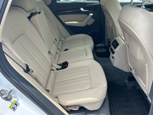 Used 2018 Audi Q5 Prestige w/ Prestige Package AWD/4WD image 17