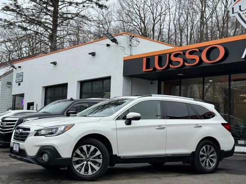 Used 2018 Subaru Outback 3.6R Touring w/ Popular Package #3 image 57