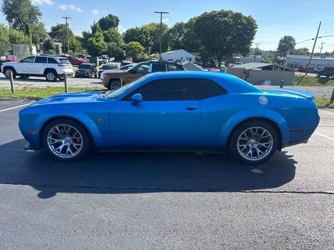 Used 2023 Dodge Challenger R/T Scat Pack RWD image 4