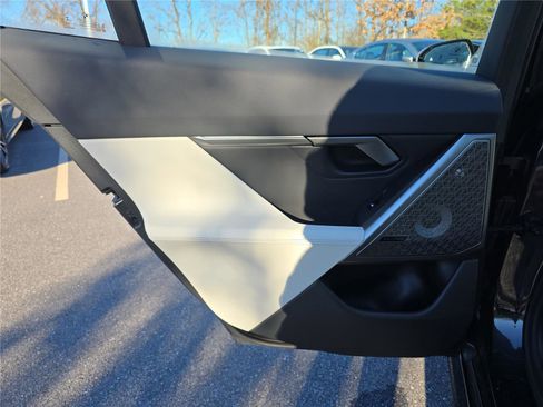 Certified 2025 BMW i5 M60 w/ Premium Package image 13