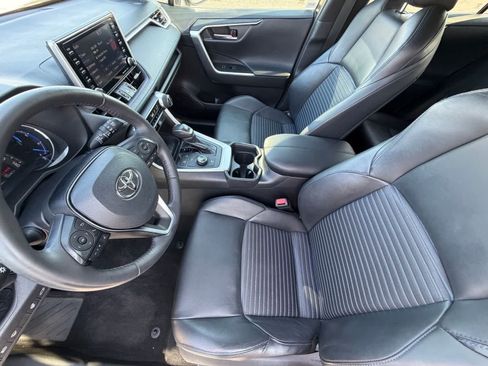 Used 2020 Toyota RAV4 XSE w/ XSE Grade Weather Package AWD/4WD image 14