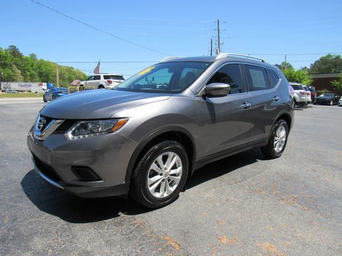 Used 2016 Nissan Rogue SV FWD image 3