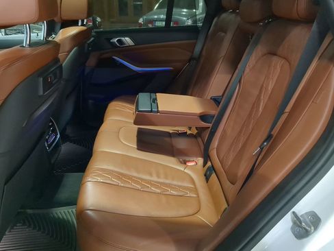 Used 2019 BMW X5 xDrive40i w/ M Sport Package AWD/4WD image 13