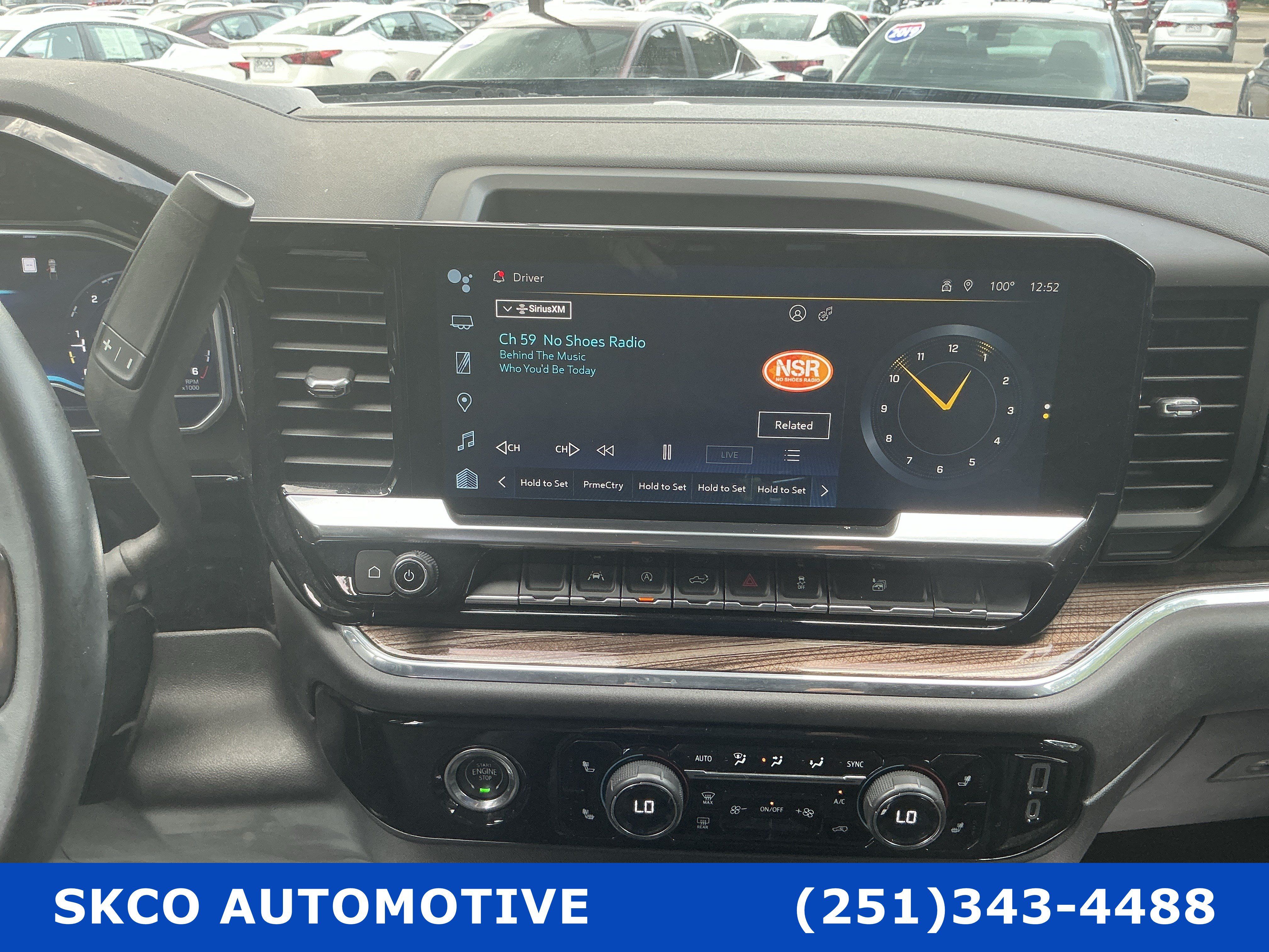Used 2023 Chevrolet Silverado 1500 LT AWD/4WD image 16