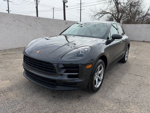 Used 2020 Porsche Macan image 1