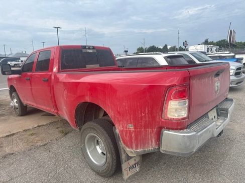 Used 2024 RAM 3500 Tradesman w/ Chrome Appearance Group AWD/4WD image 6