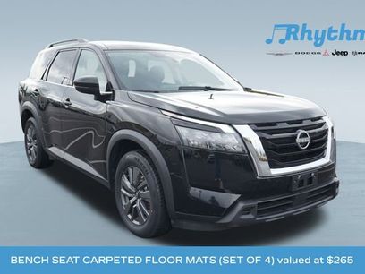 Used 2023 Nissan Pathfinder SV