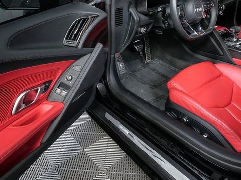 Used 2022 Audi R8 V10 performance image 8