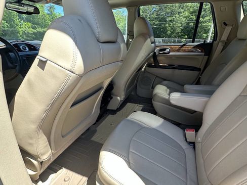 Used 2012 Buick Enclave Premium FWD image 10