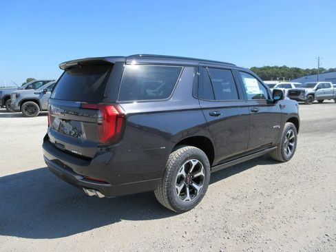 New 2026 GMC Yukon AT4 w/ AT4 Premium Package AWD/4WD image 4